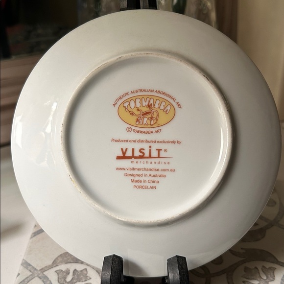 Tobwabba Ceramic Art Mug and Plate - Picture 9 of 11